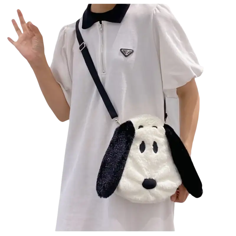 Plush Snoopy crossbody bag.