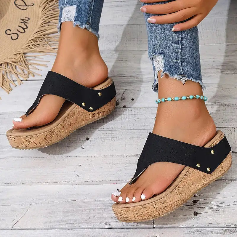 Women’s Chunky Wedges Flip Flops Hollow Out Thick Bottom Clip Toe Sandals Women Summer Non Slip Platform Beach Slippers