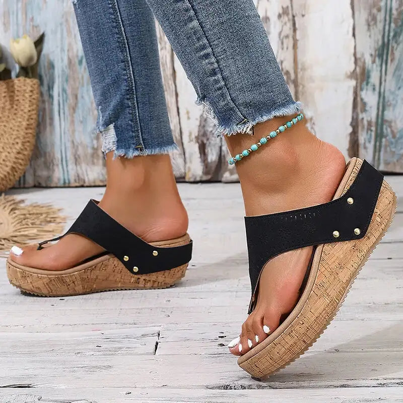 Women’s Chunky Wedges Flip Flops Hollow Out Thick Bottom Clip Toe Sandals Women Summer Non Slip Platform Beach Slippers