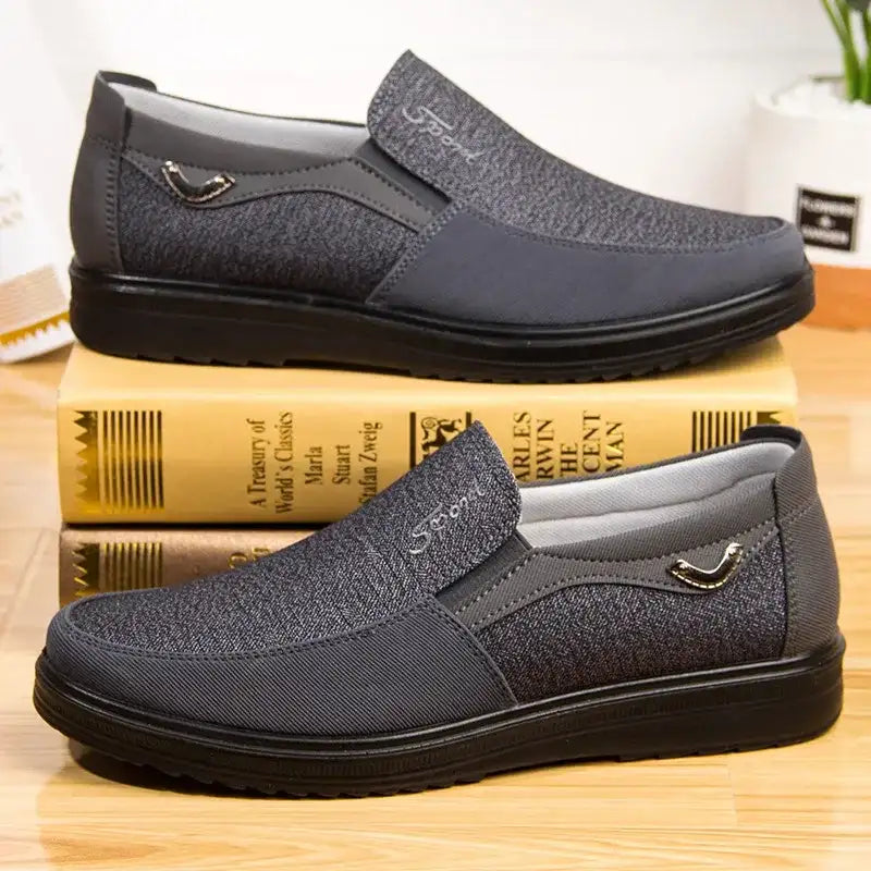 Shoes Men Canvas Summer Classic Loafers Men Casual Shoes Breathable Walking Flat Men Shoes Zapatos Sneakers Plus Size