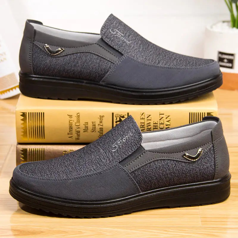 Shoes Men Canvas Summer Classic Loafers Men Casual Shoes Breathable Walking Flat Men Shoes Zapatos Sneakers Plus Size