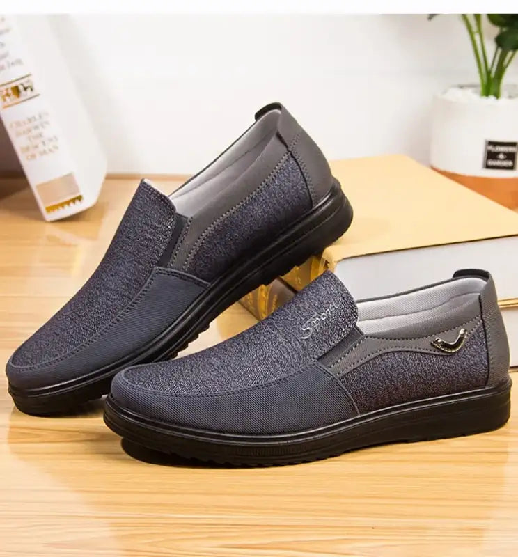 Shoes Men Canvas Summer Classic Loafers Men Casual Shoes Breathable Walking Flat Men Shoes Zapatos Sneakers Plus Size