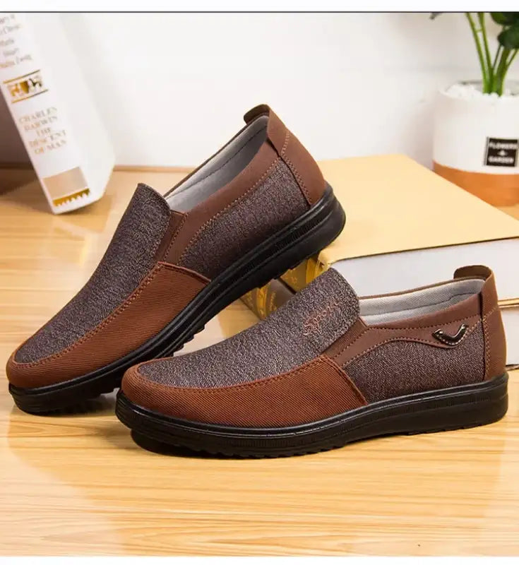 Shoes Men Canvas Summer Classic Loafers Men Casual Shoes Breathable Walking Flat Men Shoes Zapatos Sneakers Plus Size