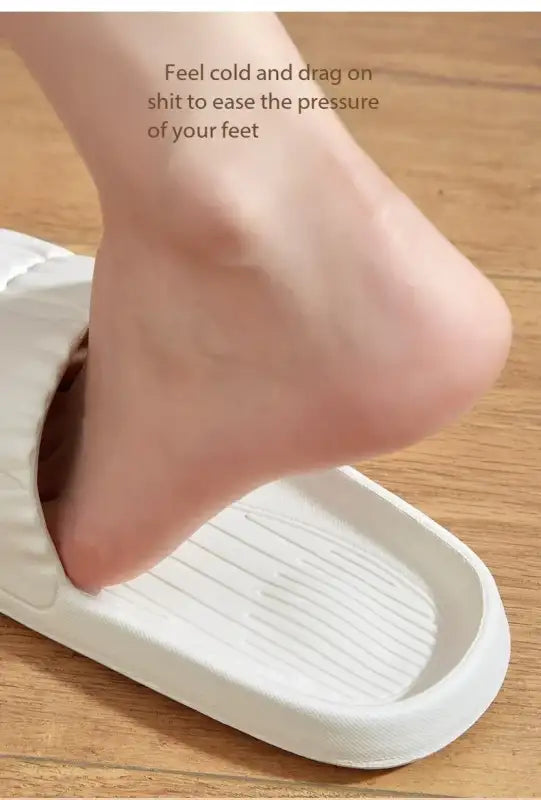 2025 Women Soft Sole Cloud Slippers Thick Platform Indoor Outdoor Beach Sandals Summer EVA Non Slip Flip Flops