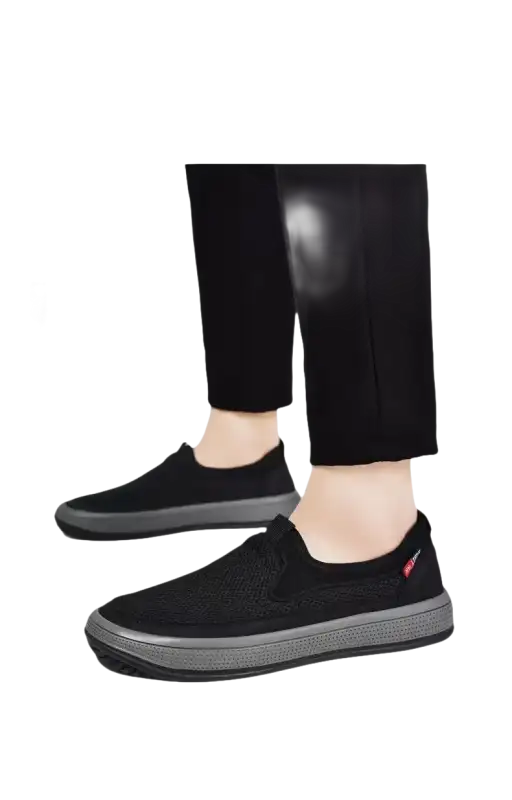 Black slip-on men’s summer shoes, breathable mesh casual sneakers, trendy summer shoes