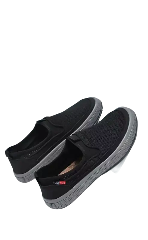 Men’s summer shoes mesh breathable trendy slip-on sneakers with gray soles