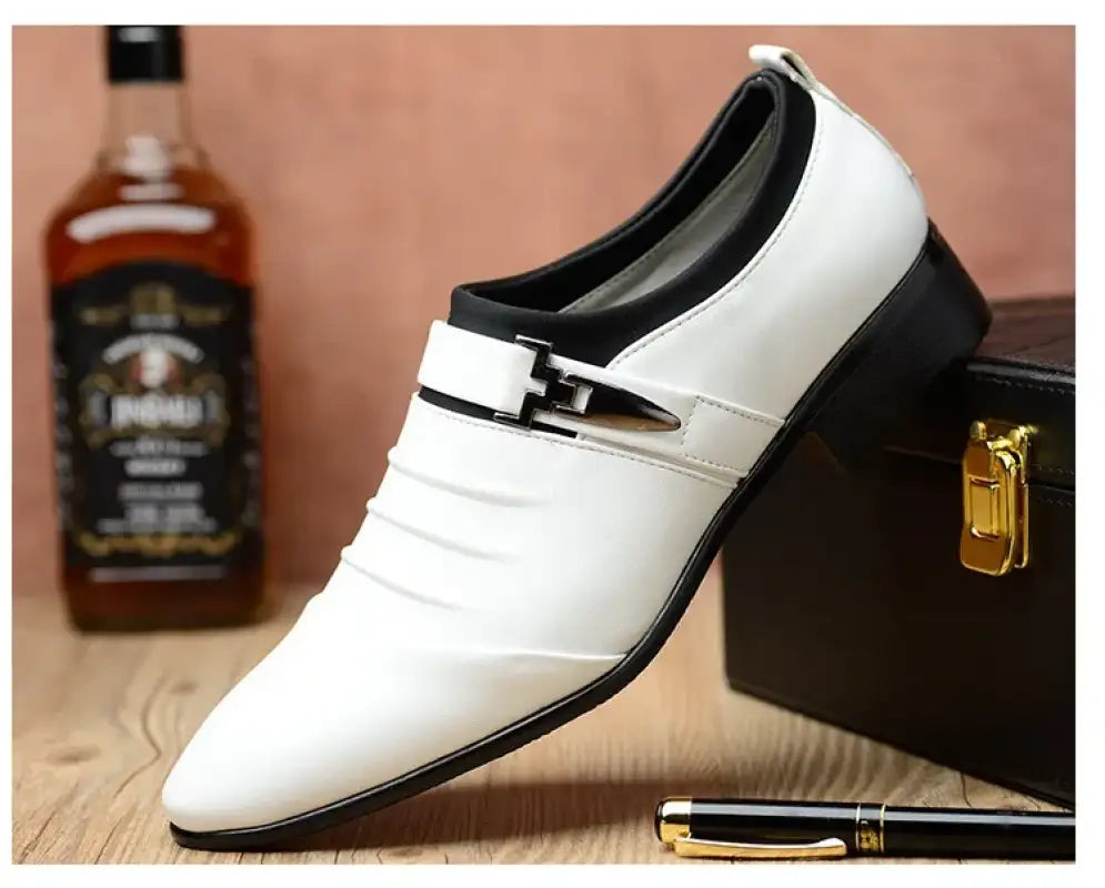Cotton Leather Shoes Men Formal Dress Shoes Luxury Business Oxford Male Office Wedding Dress Shoes for Men Winter New