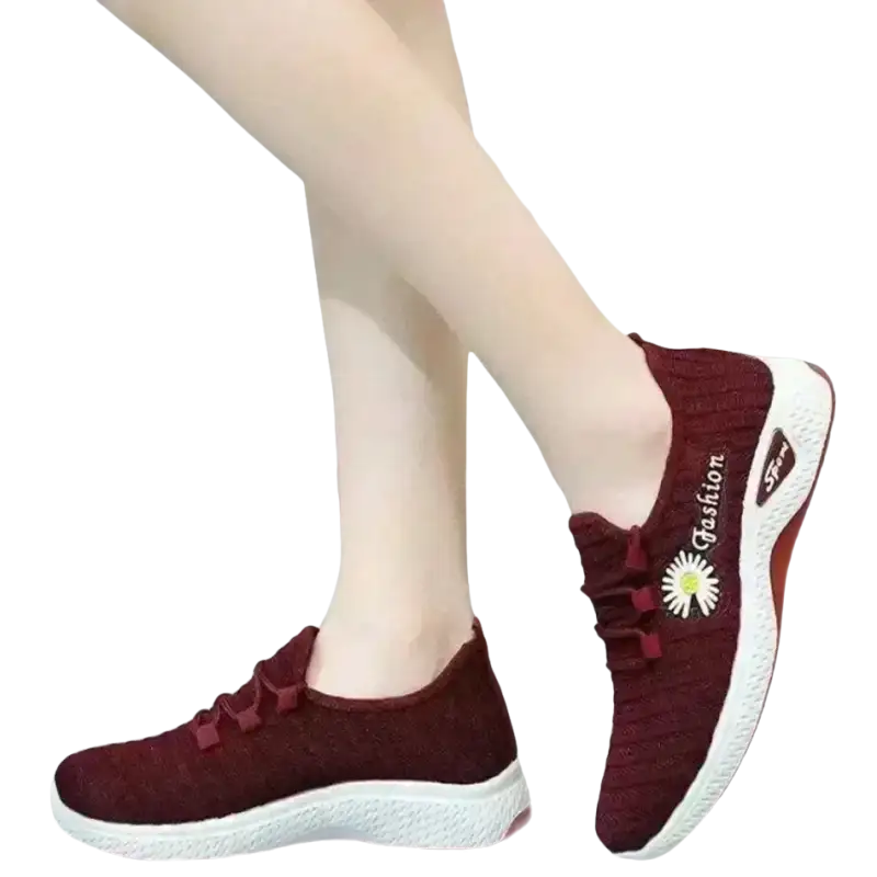 Burgundy knit women’s sports shoes with white soles, super trendy and fashionable women’s sports footwear