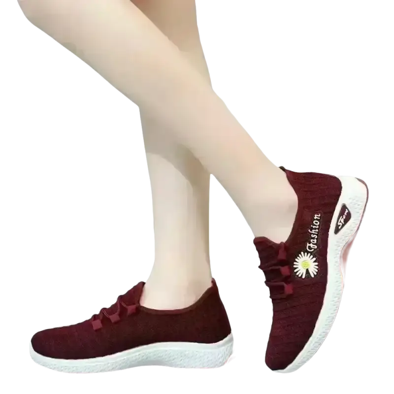 Burgundy fashion sneakers for women’s sports shoes, trendy and stylish women’s sports shoes