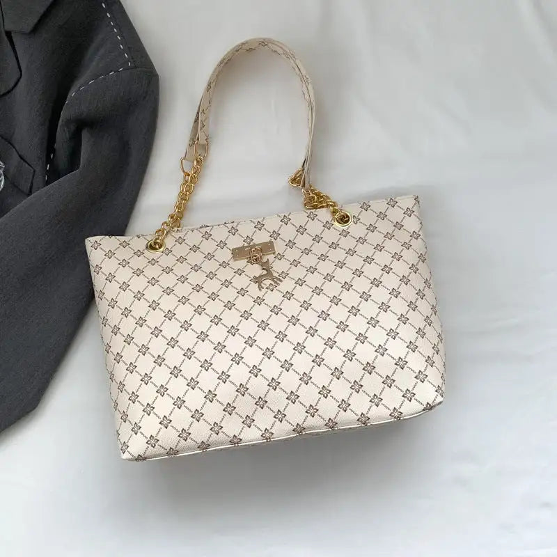 RetroChain Shoulder Bag - White