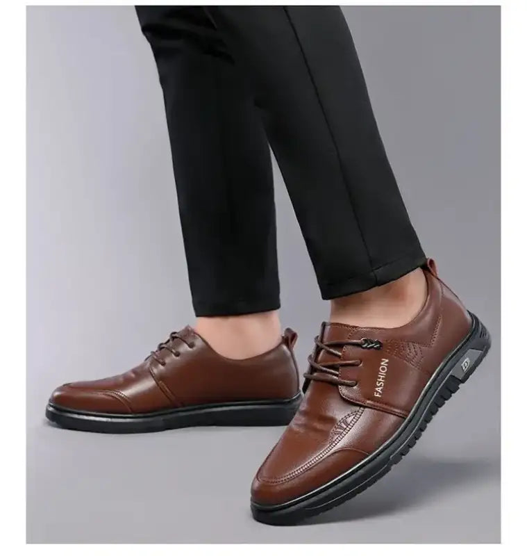 Men’s Dress Shoes New Shiny Business Work Shoes Autumn Thick-soled Comfortable British Casual Men’s Pu Leather Shoes