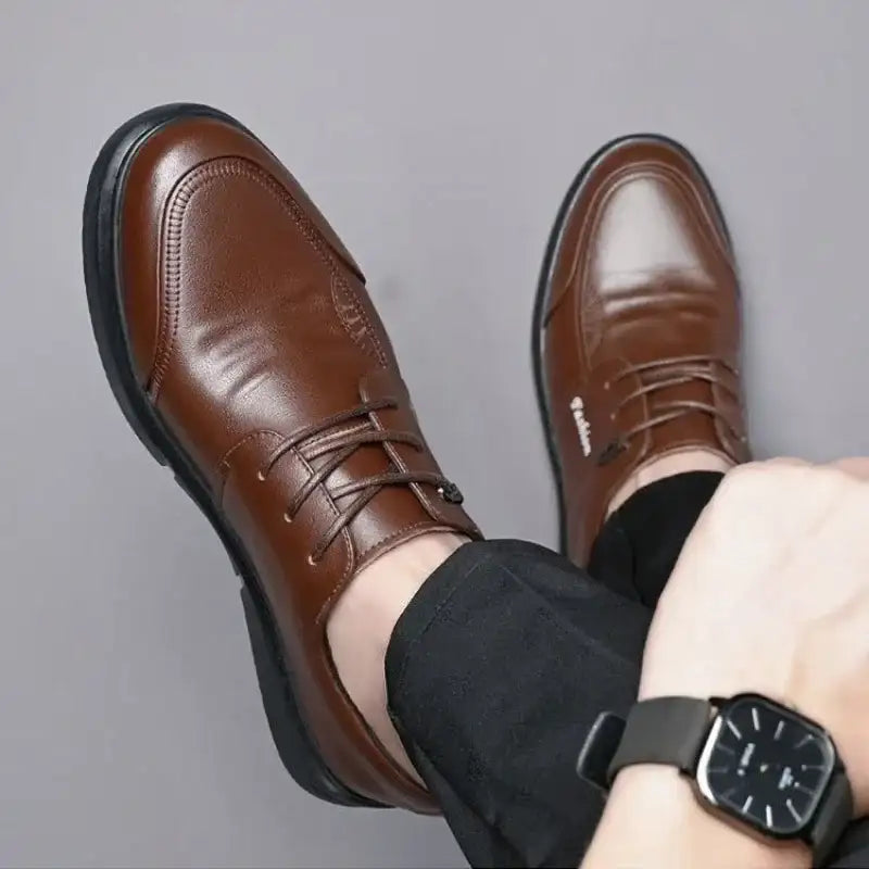 Men’s Dress Shoes New Shiny Business Work Shoes Autumn Thick-soled Comfortable British Casual Men’s Pu Leather Shoes