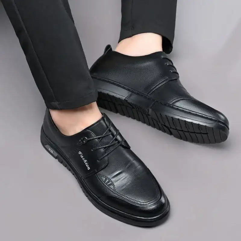 Men’s Dress Shoes New Shiny Business Work Shoes Autumn Thick-soled Comfortable British Casual Men’s Pu Leather Shoes