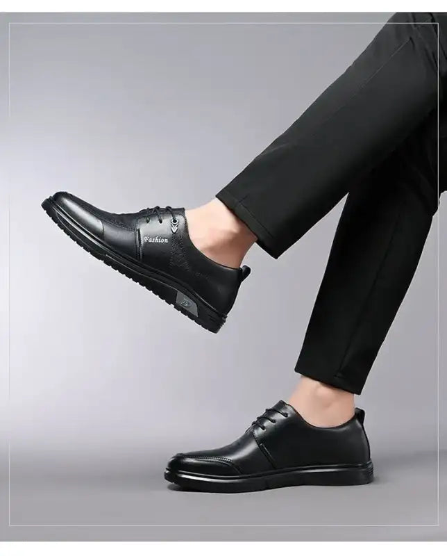 Men’s Dress Shoes New Shiny Business Work Shoes Autumn Thick-soled Comfortable British Casual Men’s Pu Leather Shoes