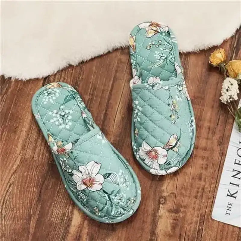 Couple’s Four Seasons Home Indoor Silent and Mute Pure Cotton Fabric Sole Soft Sole Non Harmful Solid Wood Floor