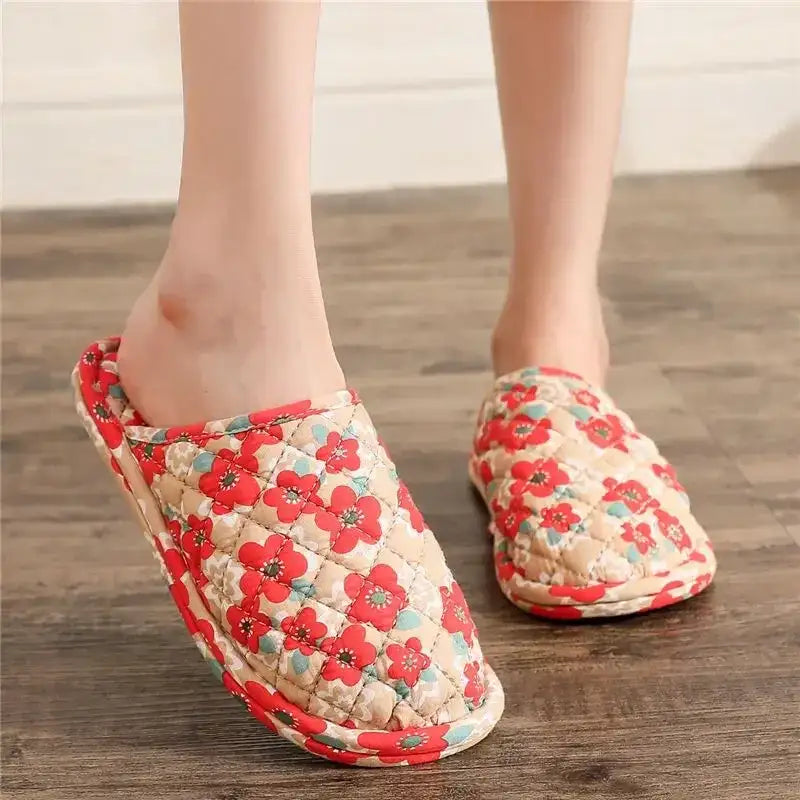 Couple’s Four Seasons Home Indoor Silent and Mute Pure Cotton Fabric Sole Soft Sole Non Harmful Solid Wood Floor