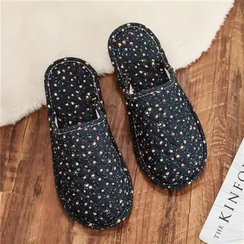 Couple’s Four Seasons Home Indoor Silent and Mute Pure Cotton Fabric Sole Soft Sole Non Harmful Solid Wood Floor