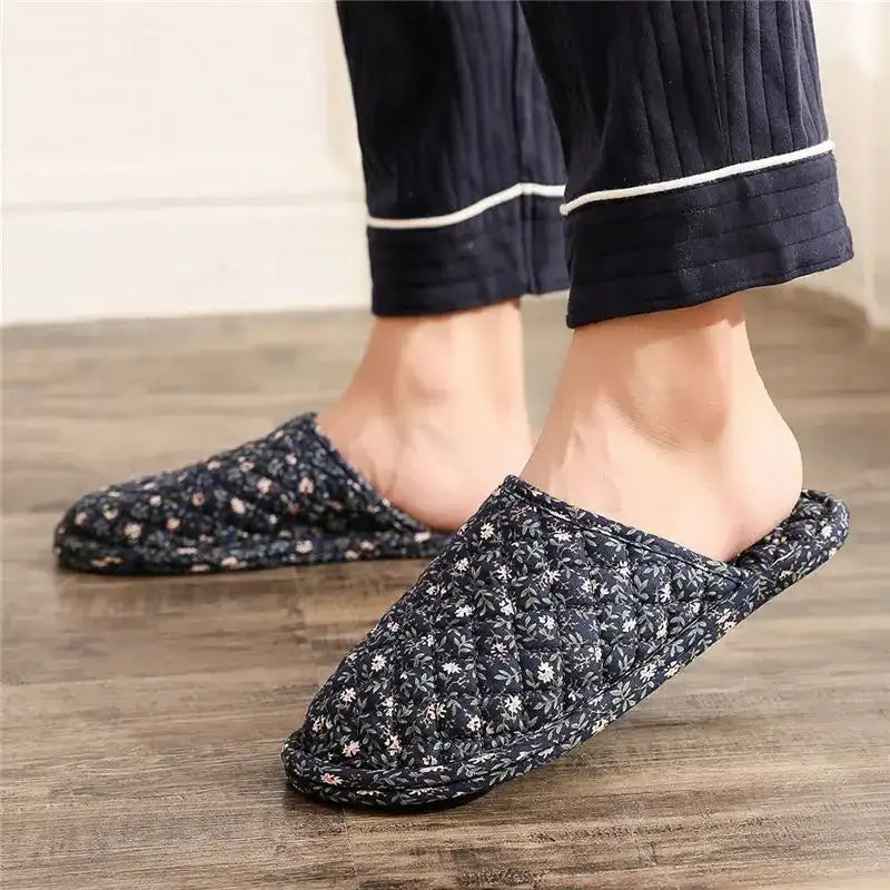 Couple’s Four Seasons Home Indoor Silent and Mute Pure Cotton Fabric Sole Soft Sole Non Harmful Solid Wood Floor