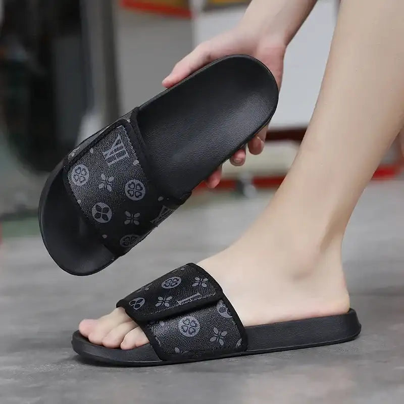 Summer Men Slippers Luxury Sport Slides Outdoor Street Clogs Quick Dry Beach Sandals Male Indoor Home Shoes Loafers