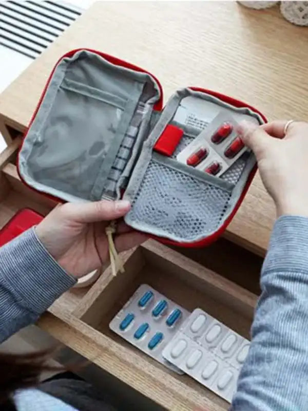 Portable Medicine Bag Cute First Aid Kit Medical Emergency Kits Organizer Outdoor Household Medicine Pill Storage Bag