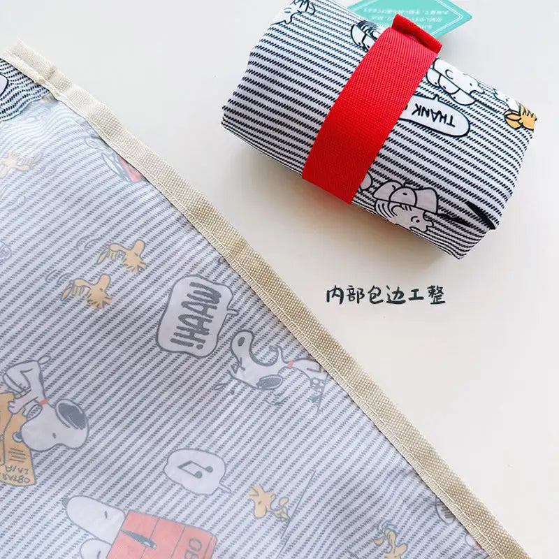 Snoopy-themed striped reusable bag.