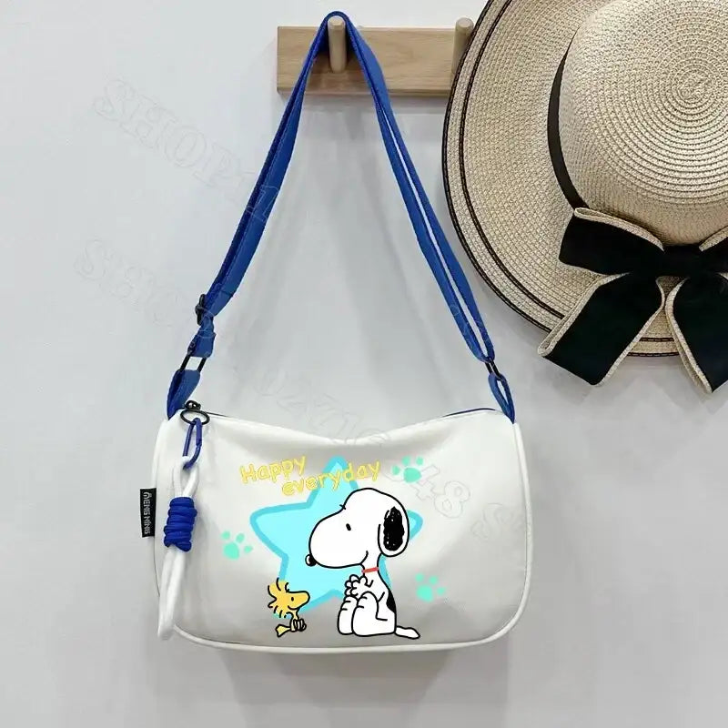 White Snoopy shoulder bag.