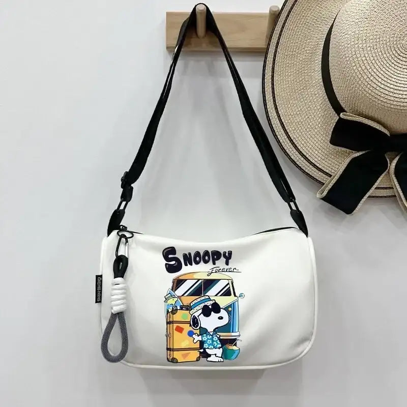 White Snoopy shoulder bag.