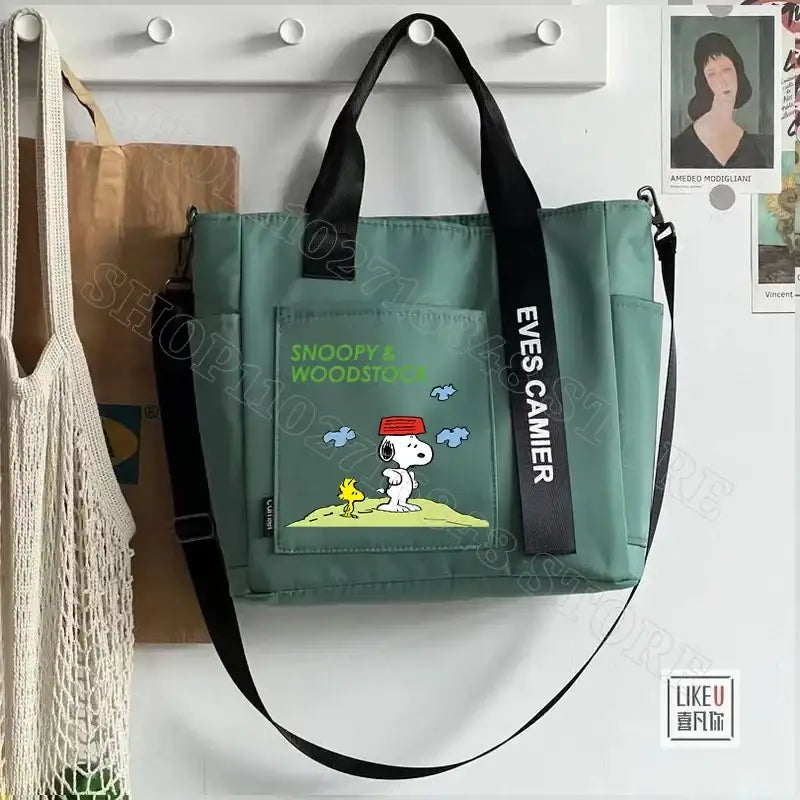 Green Snoopy tote bag.