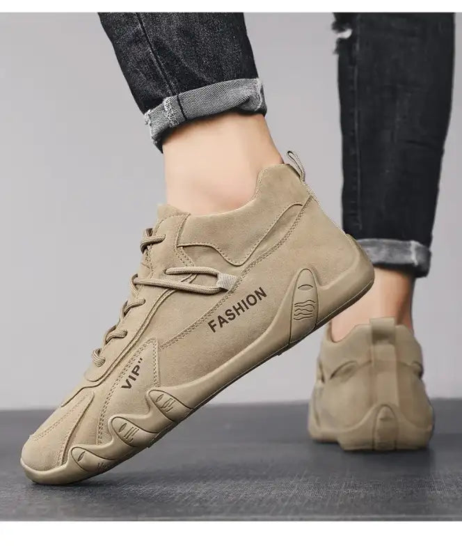 Men’s outdoor sports hiking shoes four season new anti slip comfort work shoes fashion youth casual trendy shoes male’s