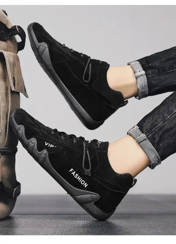 Men’s outdoor sports hiking shoes four season new anti slip comfort work shoes fashion youth casual trendy shoes male’s
