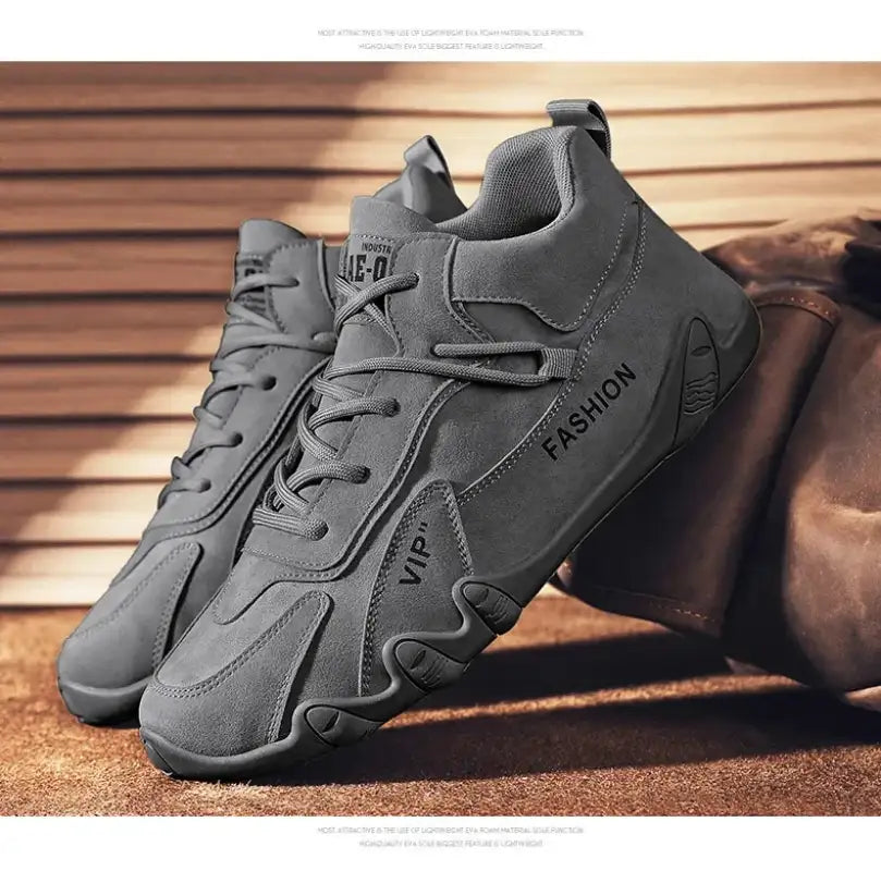 Men’s outdoor sports hiking shoes four season new anti slip comfort work shoes fashion youth casual trendy shoes male’s