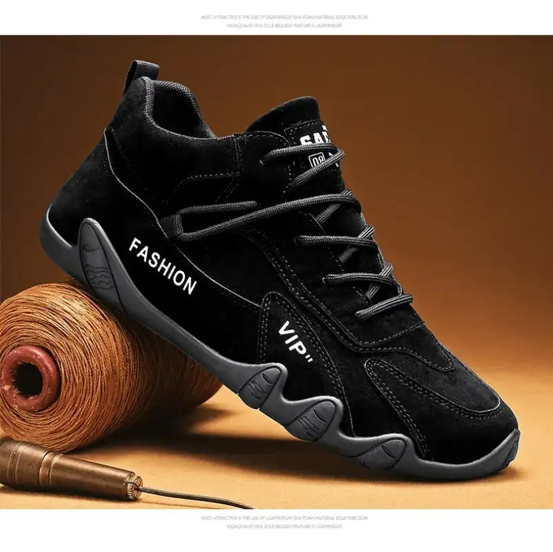 Men’s outdoor sports hiking shoes four season new anti slip comfort work shoes fashion youth casual trendy shoes male’s