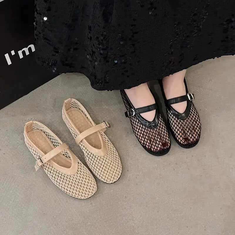 Women’s Round Toe Flat Shoes Designer Casual Trend Breathable Ballet Women’s Hollow Beach Sandals Mary Jane Shoes 2025