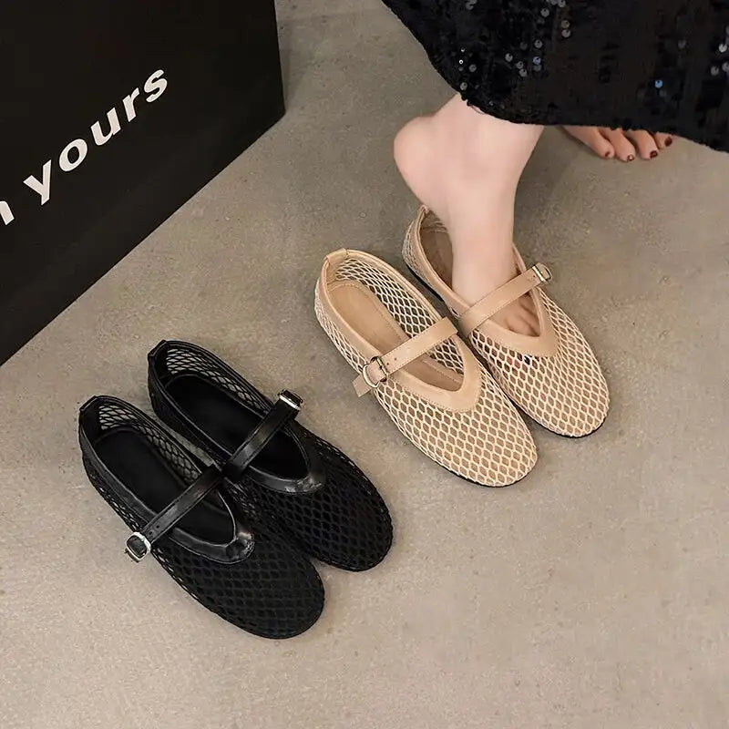 Women’s Round Toe Flat Shoes Designer Casual Trend Breathable Ballet Women’s Hollow Beach Sandals Mary Jane Shoes 2025
