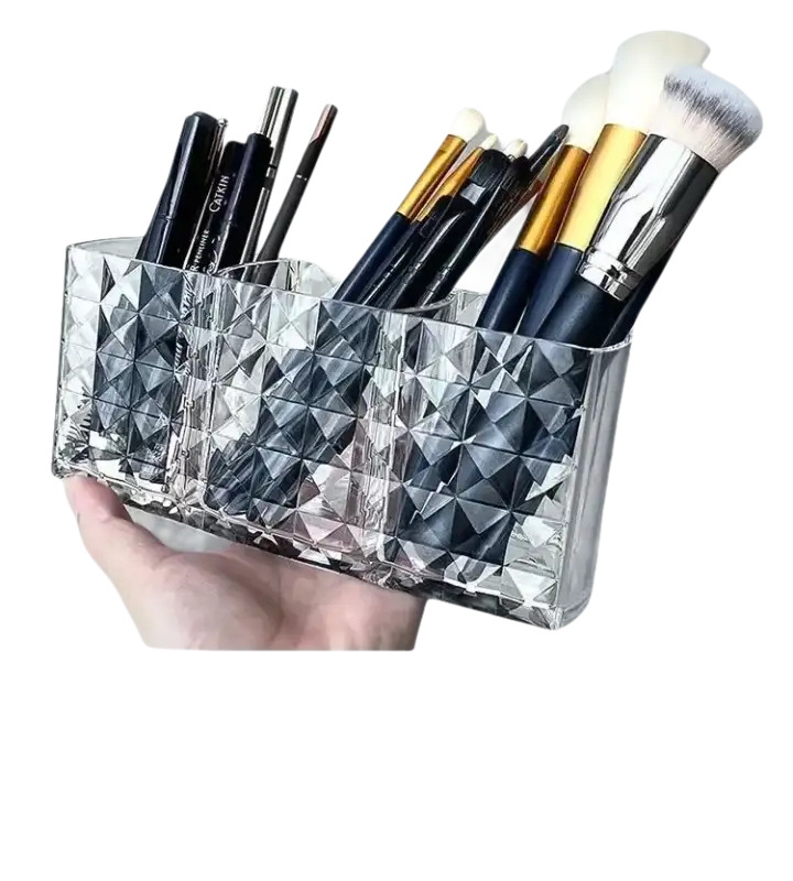Diamond-patterned cosmetic brush holder perfect for your diamond chic bathroom storage