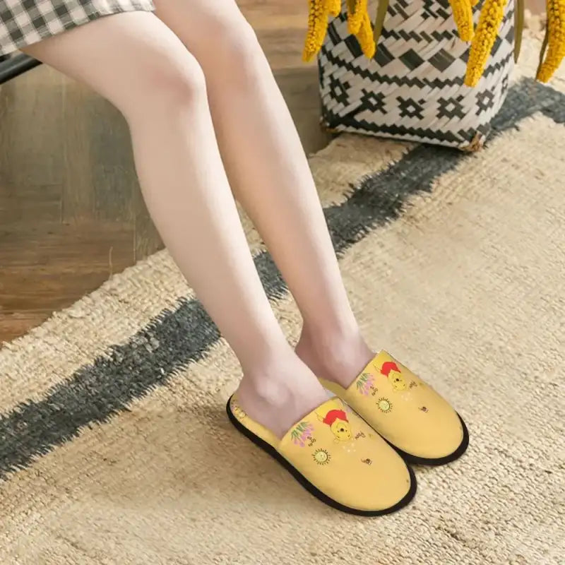 Custom Winnie Pooh Bear Manga House Slippers Women Cozy Memory Foam Slip On Hotel Slipper Shoes