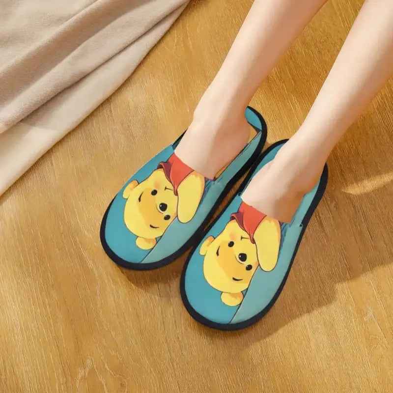 Custom Winnie Pooh Bear Manga House Slippers Women Cozy Memory Foam Slip On Hotel Slipper Shoes