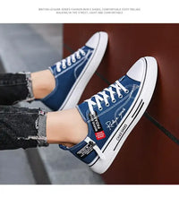 Men’s Canvas Shoe Male Sneakers Breathable Men Sports Black Cloth Shoe Trend Letter Men Low Cut Sneaker Casual Shoes