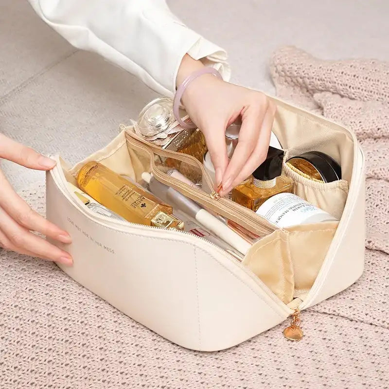 Large Capacity Cosmetic Bag Cosmetic Storage Bag PU Leather Portable Travel Toiletry Bag Women Cosmetic Bag Toiletries