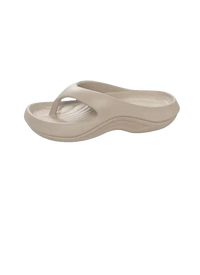 Beige platform flip-flop.