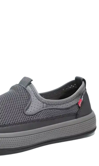Gray slip-on men’s summer shoes mesh breathable casual sneakers for easy summer style