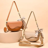 Chic Autumn Saddle: Luxe Underarm Bag