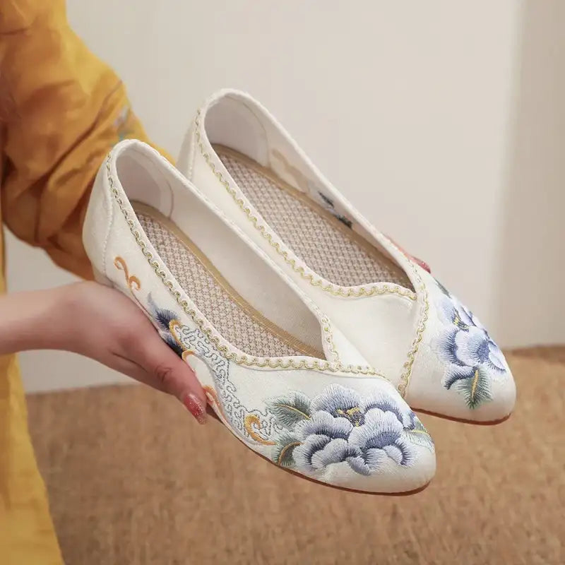 Sweet Veowalk Vintage Chinese Embroidery Flats