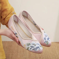 Veowalk Vintage Chinese Embroidery Women Cotton Satin Pointy Toe Slip On Low Heel Pumps Elegant Ladies Casual Walking