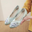 Veowalk Vintage Chinese Embroidery Women Cotton Satin Pointy Toe Slip On Low Heel Pumps Elegant Ladies Casual Walking