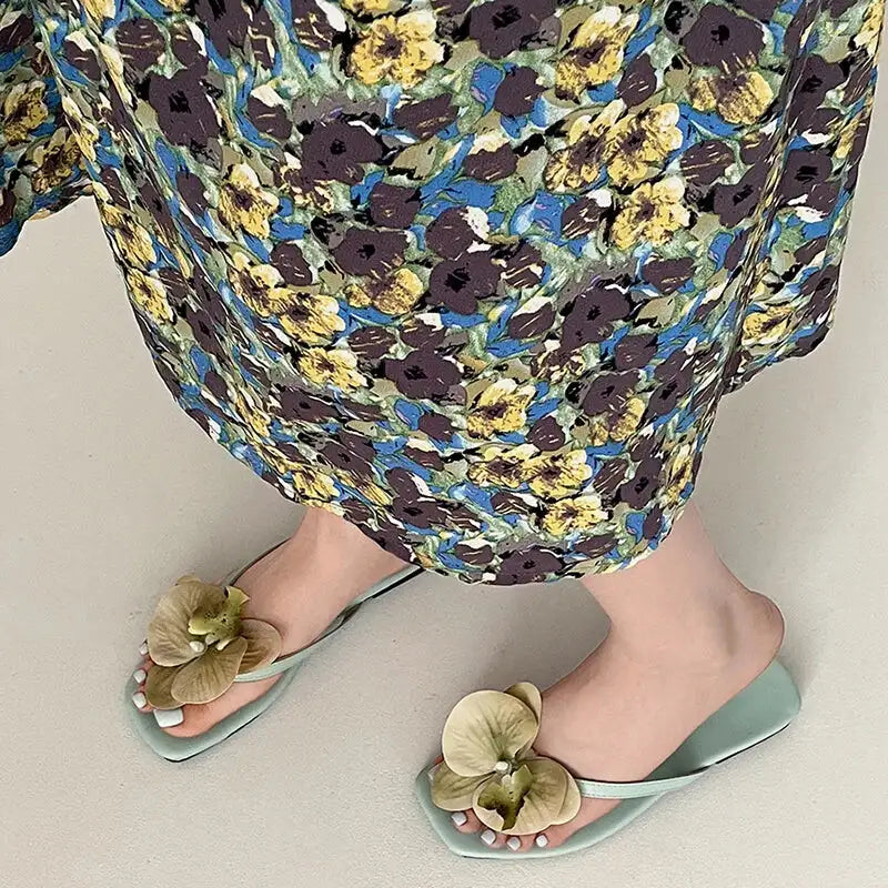 Sweet Summer Women Flower Flip Flops