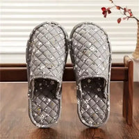Couple’s Four Seasons Home Indoor Silent and Mute Pure Cotton Fabric Sole Soft Sole Non Harmful Solid Wood Floor