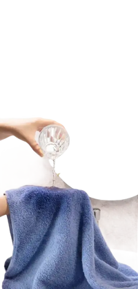 Trendy blue absorbent towel made of softabsorb cotton face, perfect for your bathroom