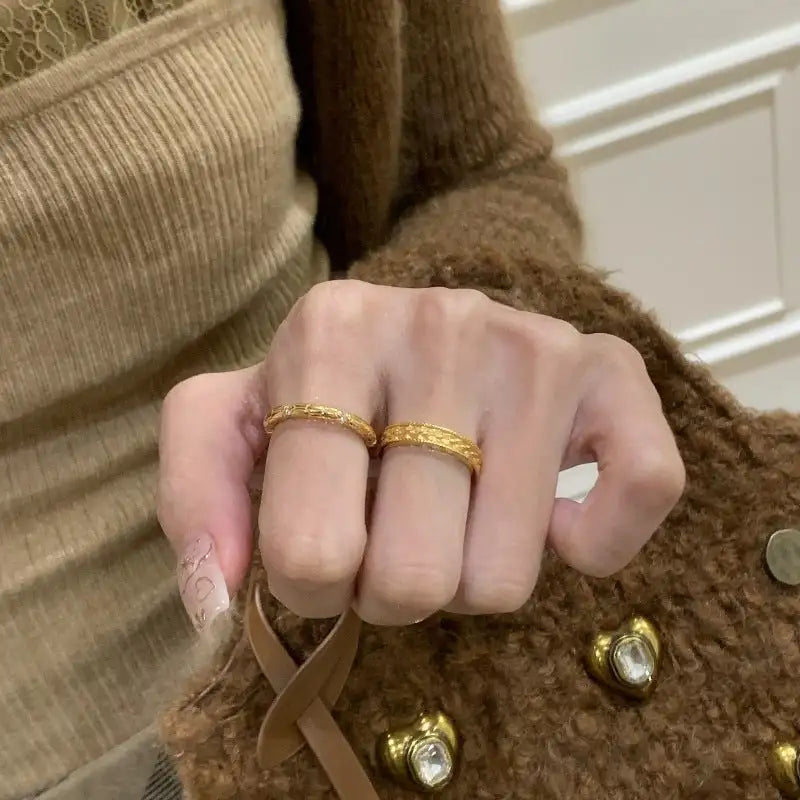 Golden Leaf Ring Wheat Hemp Lace Mild Luxury Retro