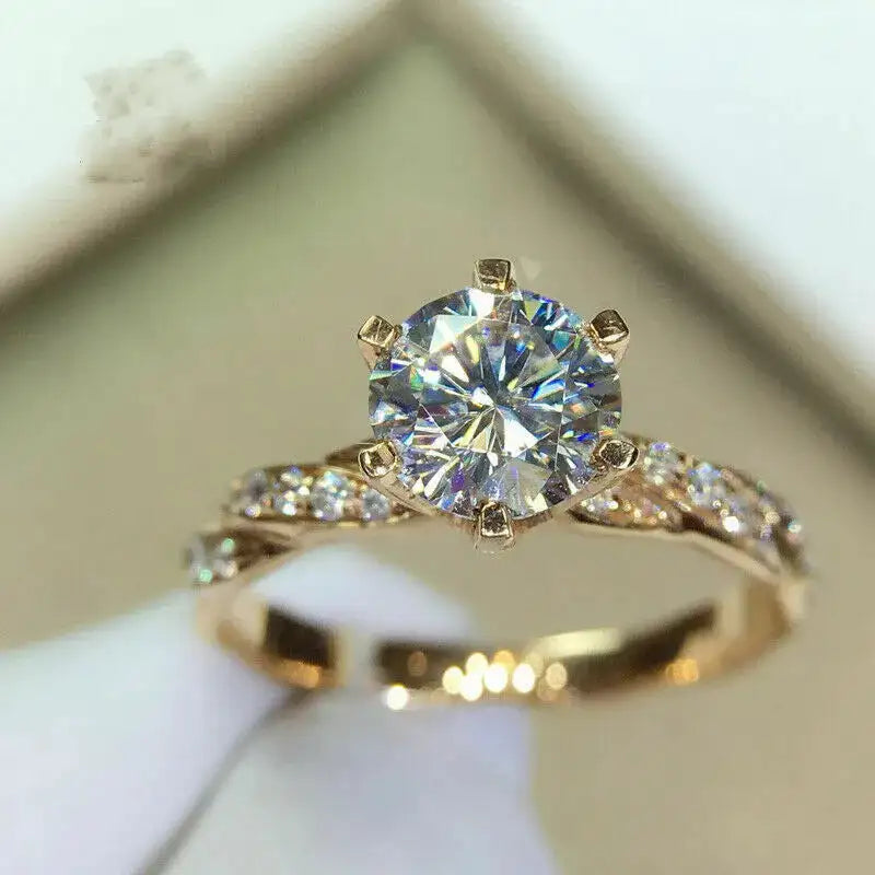 Golden Sparkler Diamond Ring with Winding Twist Shape